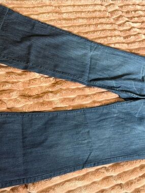 Lucky Brand Women's Flare Jeans in Dark Blue Wash